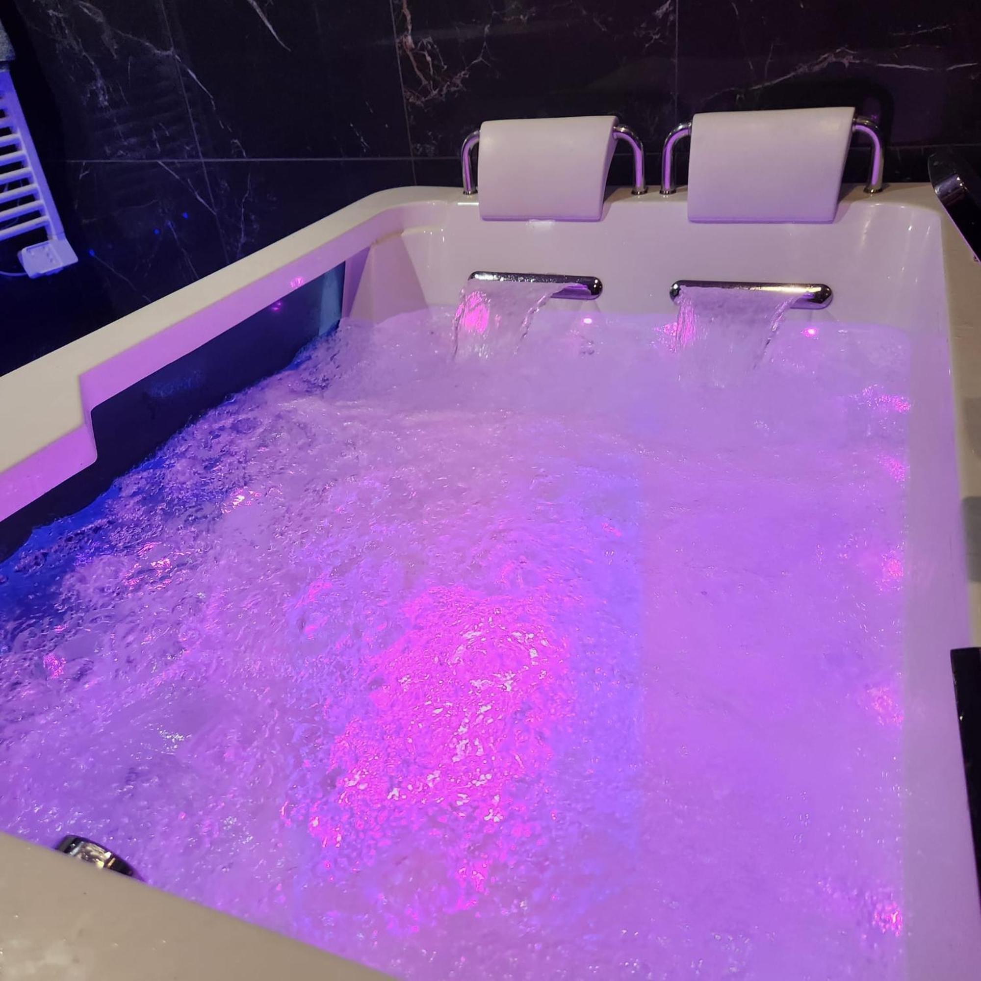 Loveroom По Екстериор снимка